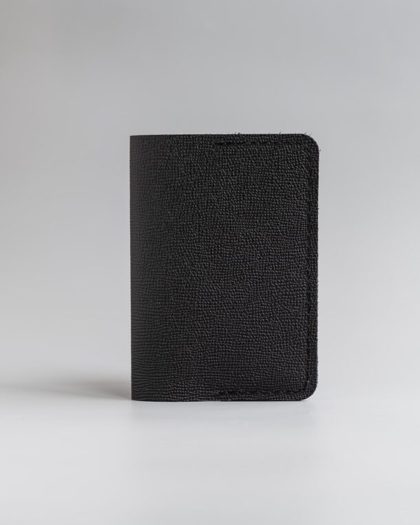 Passport cover in calfskin with saffiano design in black