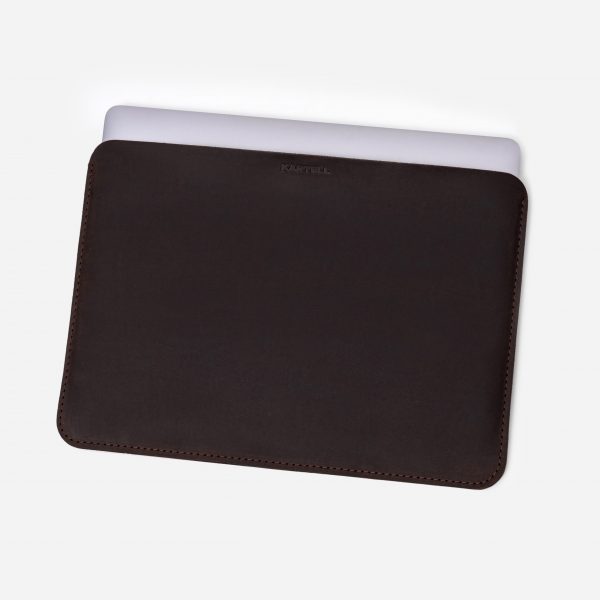 ціна на Відкритий чохол для MacBook 13 зі шкіри крейзі хорс, в темно-коричневому кольорі