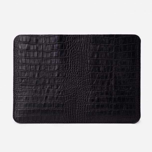 Відкритий чохол для MacBook 15 Pro з телячої шкіри, тисненої під крокодила у чорному кольорі