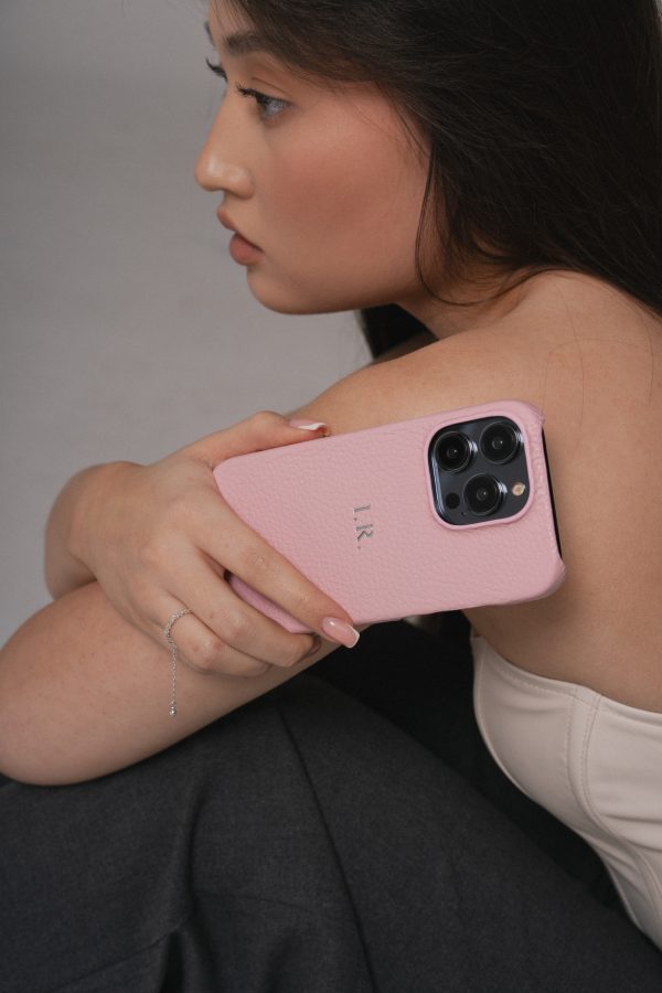 ціна на Рожевий шкіряний чохол для iPhone 13 Pro