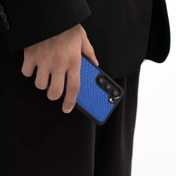 цена на Чехол из синей кожи питона с мелкими чешуйками для Samsung S22