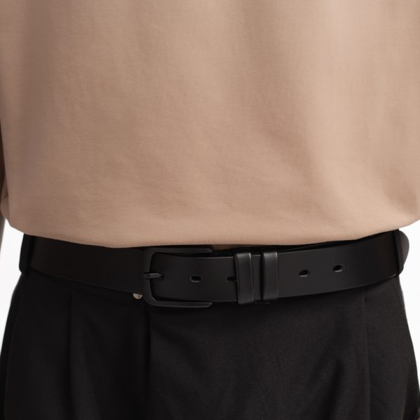 Black premium leather belt with a black buckle in Kyiv