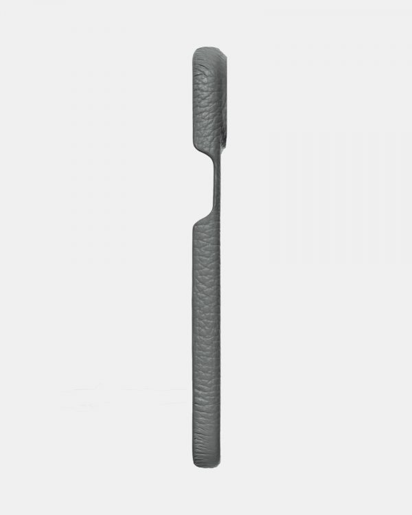 Серый кожаный чехол для iPhone 15