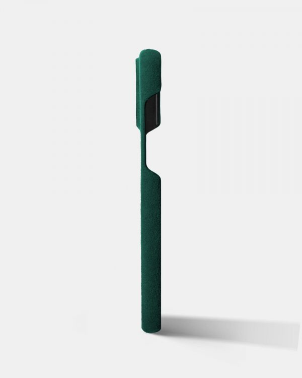 Зелений чохол з алькантари для iPhone 15