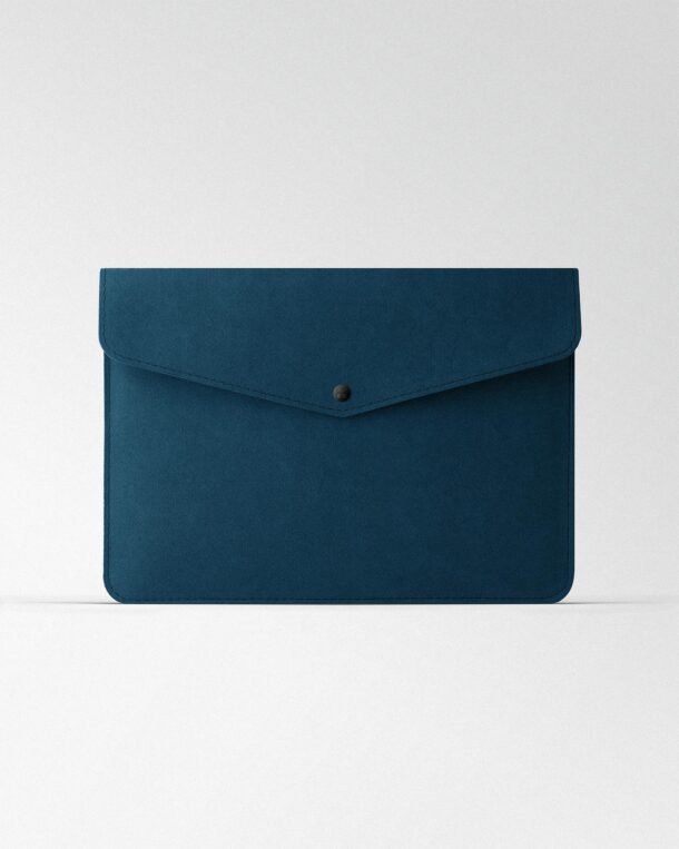 Чохол Envelope з синьої алькантари для MacBook