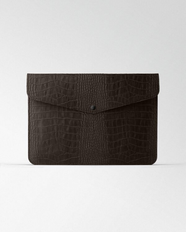 Чохол Envelope із темно-коричневого тиснення під крокодила для MacBook