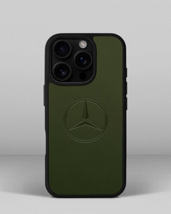 Чохол для iPhone 13 Pro із шкіри купон в зеленому кольорі з логотипом Mercedes