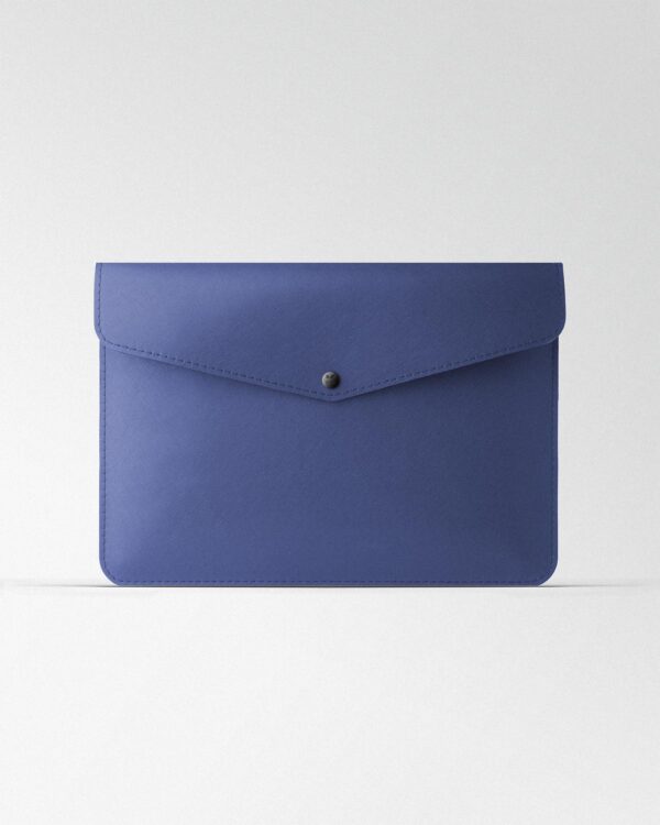 Чохол Envelope із синьої сафіано для MacBook